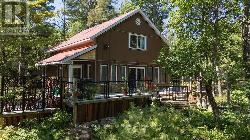 1075 Leonard Lake 2 Road, Muskoka Lakes (Monck (Muskoka Lakes))